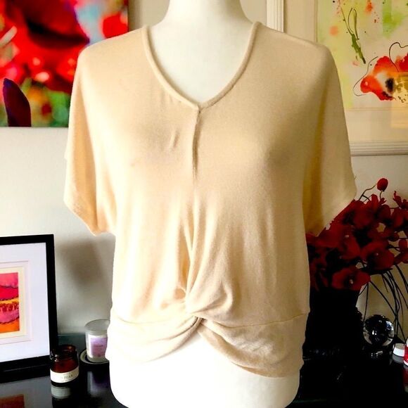 Alya cream flutter sleeve ribbon tie blouse - Picture 9 of 11